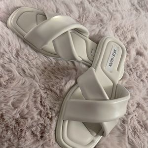 Steve Madden criss cross sandals
